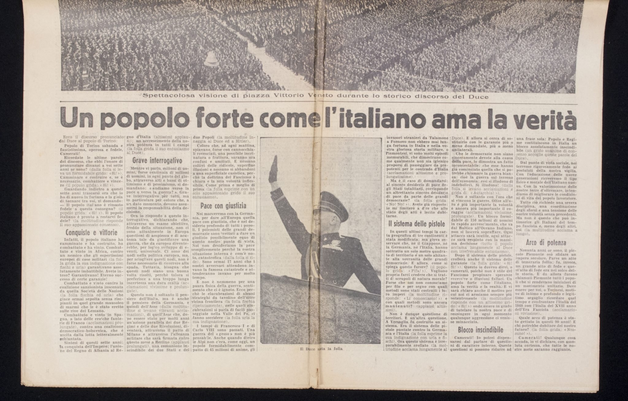 (Newspaper) Italy fascism: Il Popolo d'Italia 'Il Duce al Mondo' — image 4
