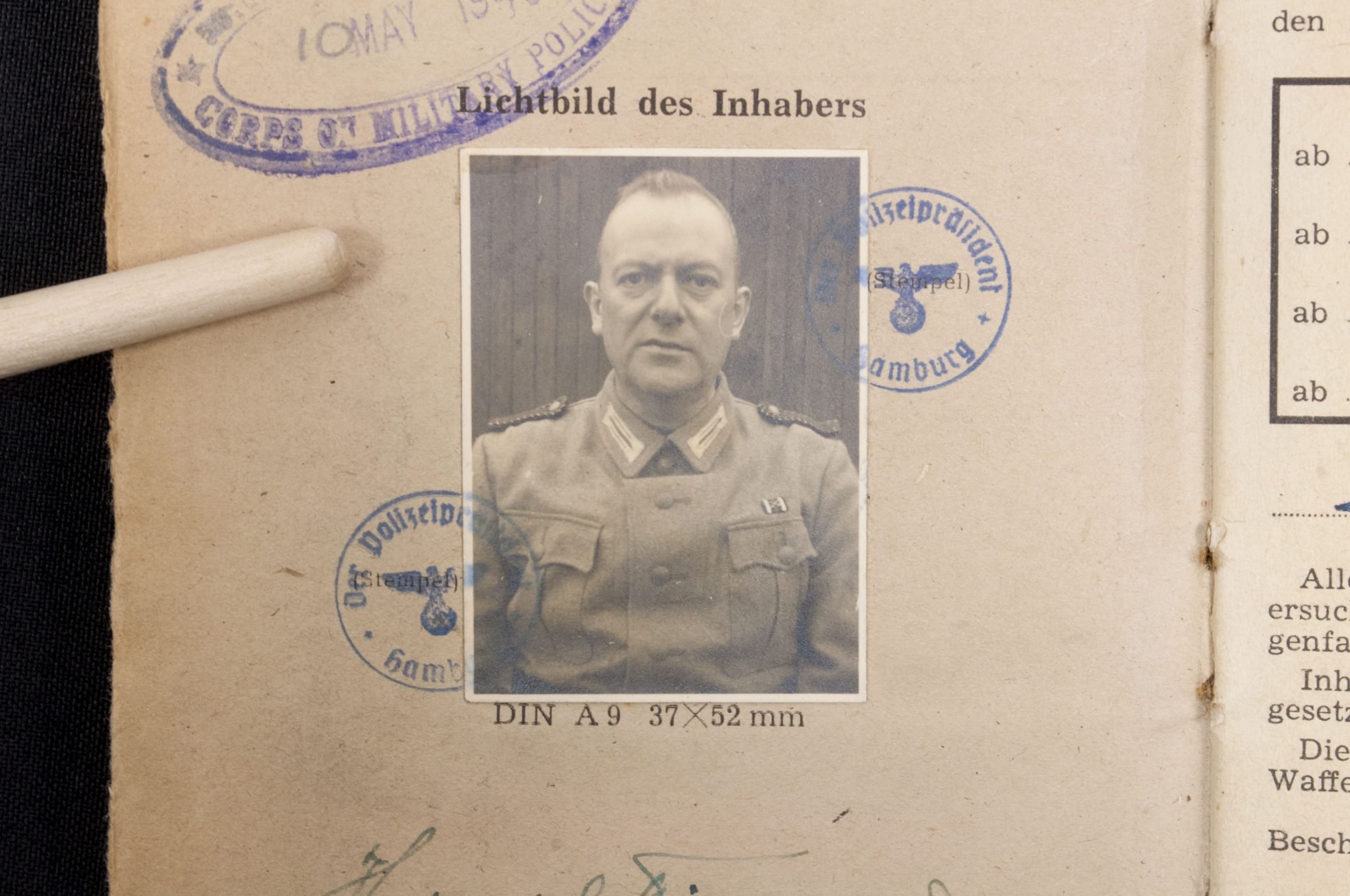 Soldbuch Schutzpolizei Verwaltung Hamburg (denazified SS 1945) — image 4