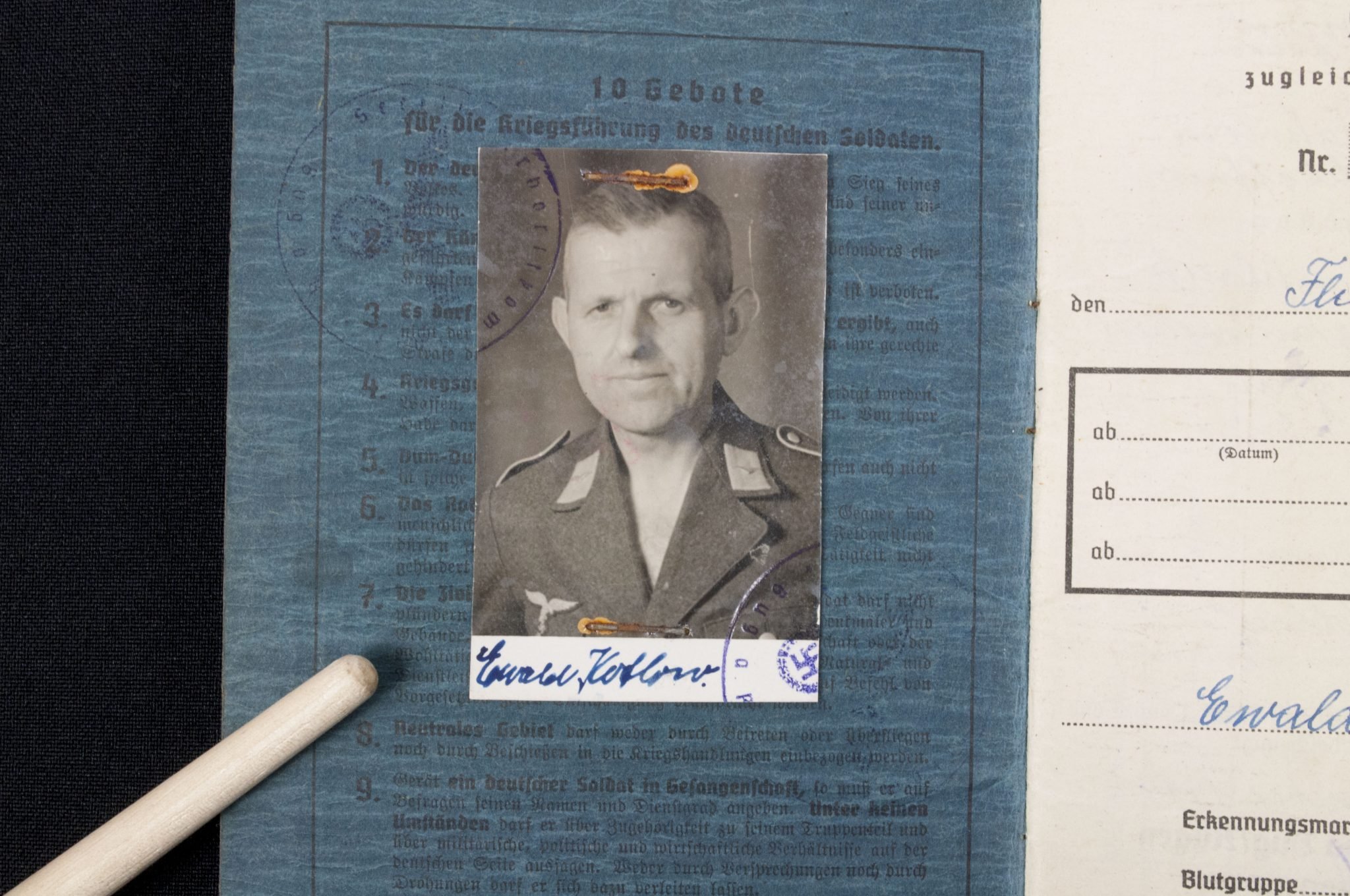 Luftwaffe (LW) Soldbuch Seefliegerhorst Bug auf Rügen — image 4