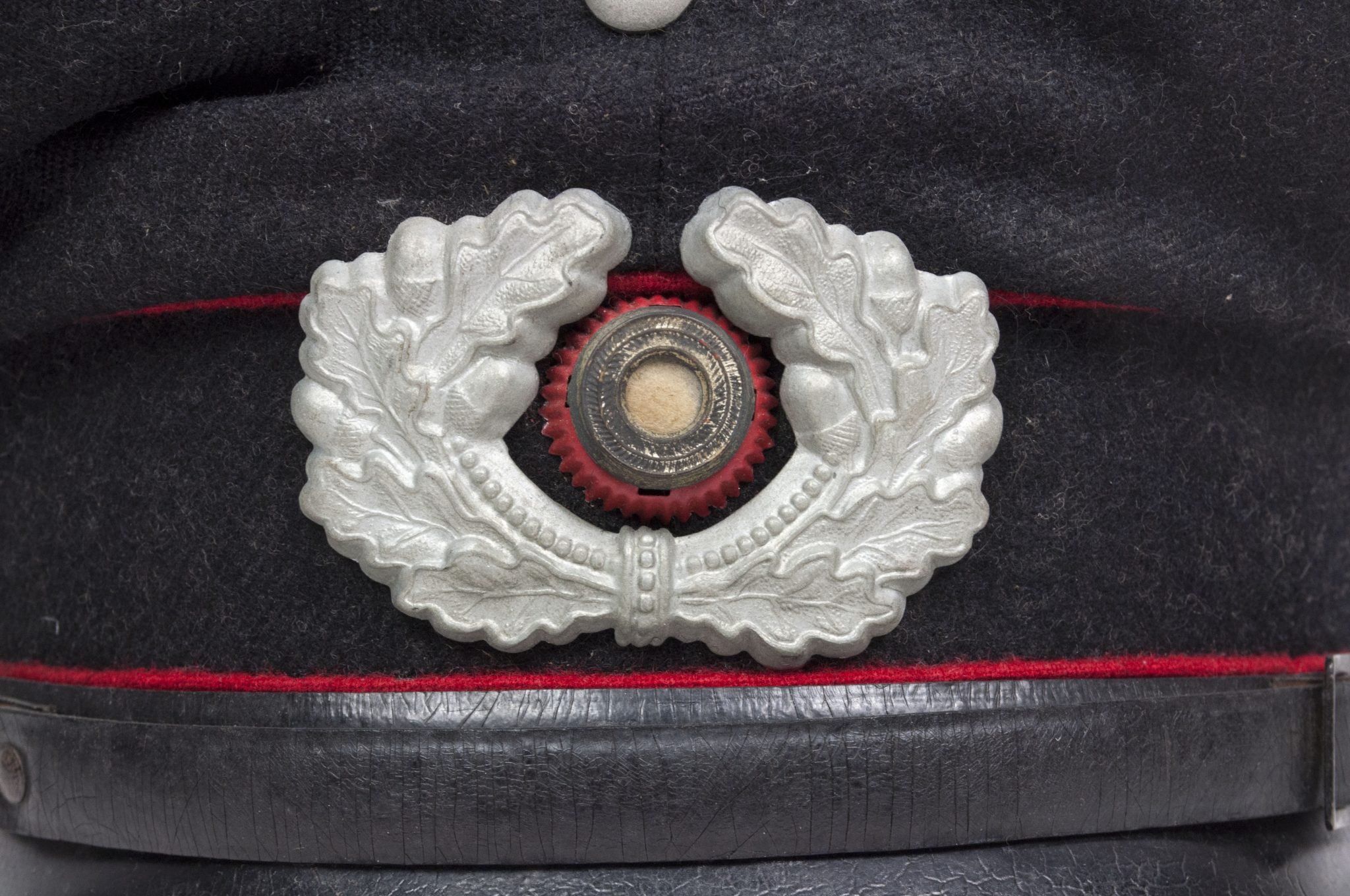 WWII Dutch 'Staatsbrandweerpolitie' / State Fire Police Department 'Holland' visor cap – Extremely rare — image 9