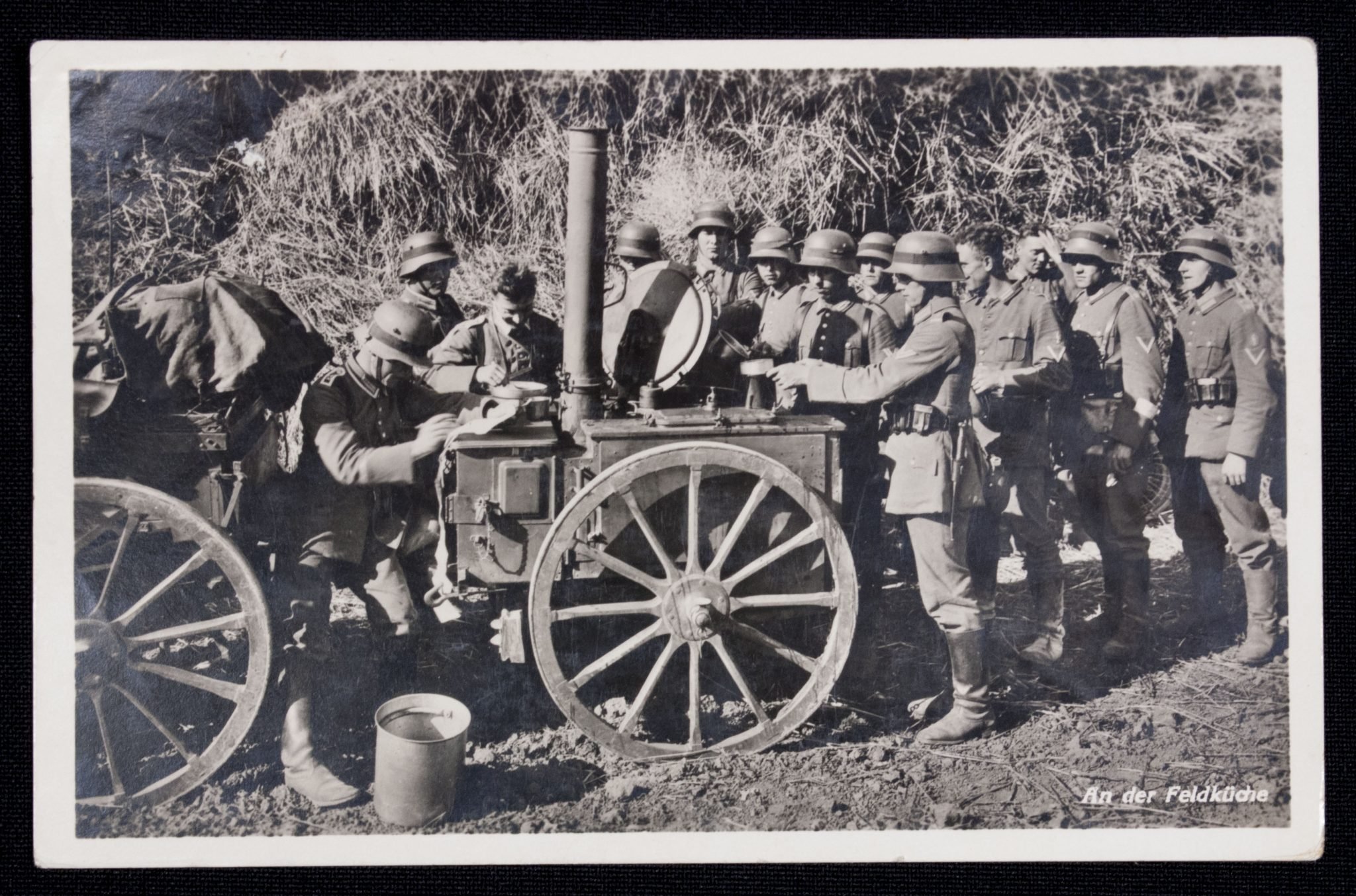 (Postcard) An der Feldküche — image 3