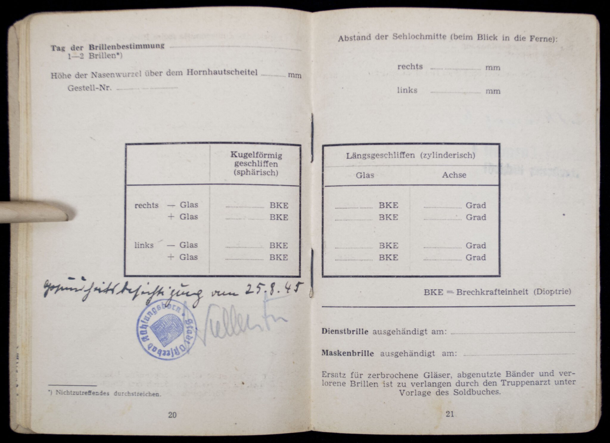 SS Polizei Soldbuch from Lötzen in Ostpreussen (1944) — image 10