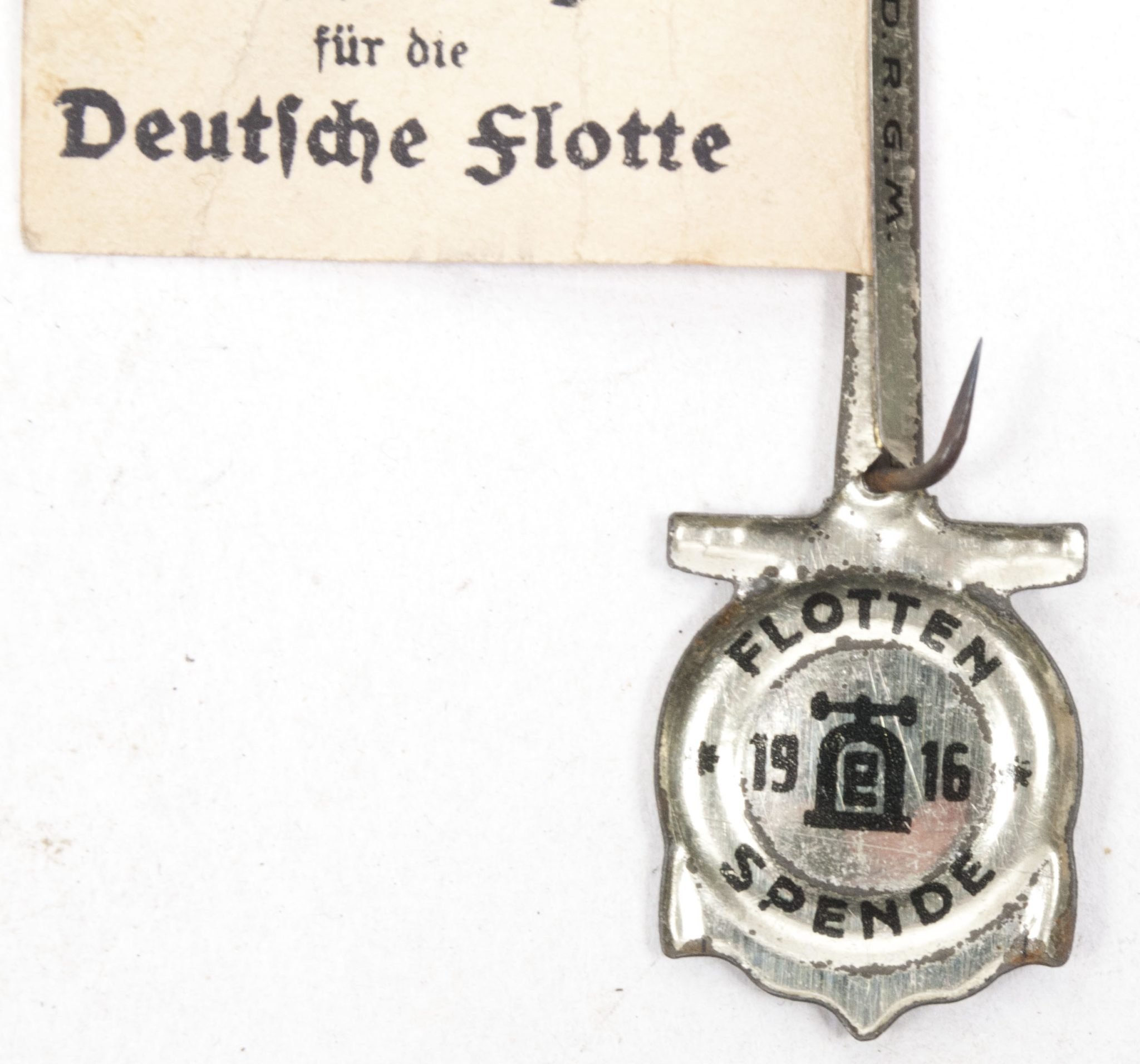 Deutscher Flottenverein (DFV) 'Deutsch Voran' badge — image 8