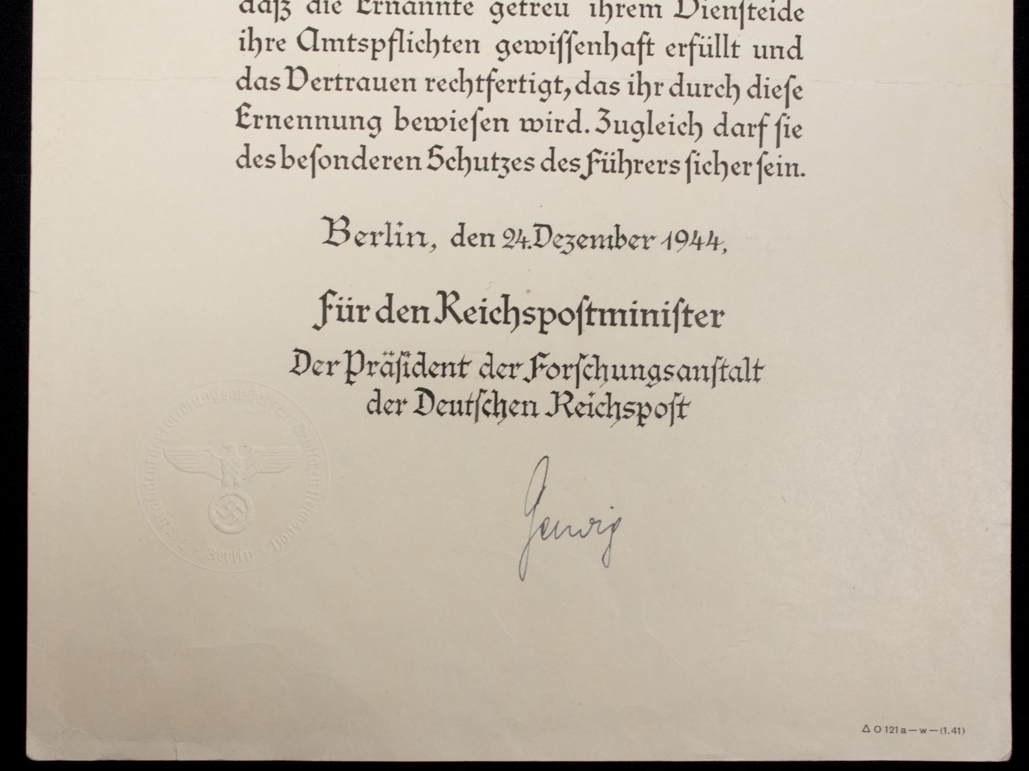 Promotional document (Ernennungsurkunde) Postsekretärin, Berlin 1944 — image 4