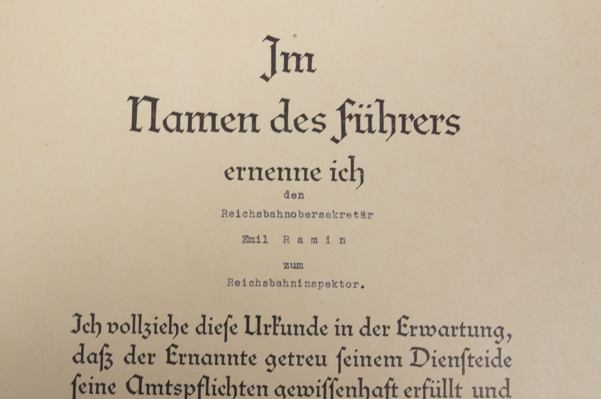 Promotional document (Ernennungsurkunde) Reichsbahninspektor, Hamburg-Altona (1942) — image 3