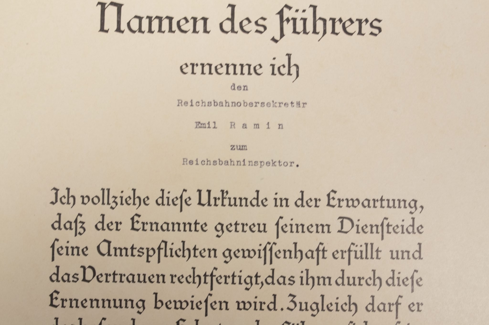 Promotional document (Ernennungsurkunde) Reichsbahninspektor, Hamburg-Altona (1942) — image 4