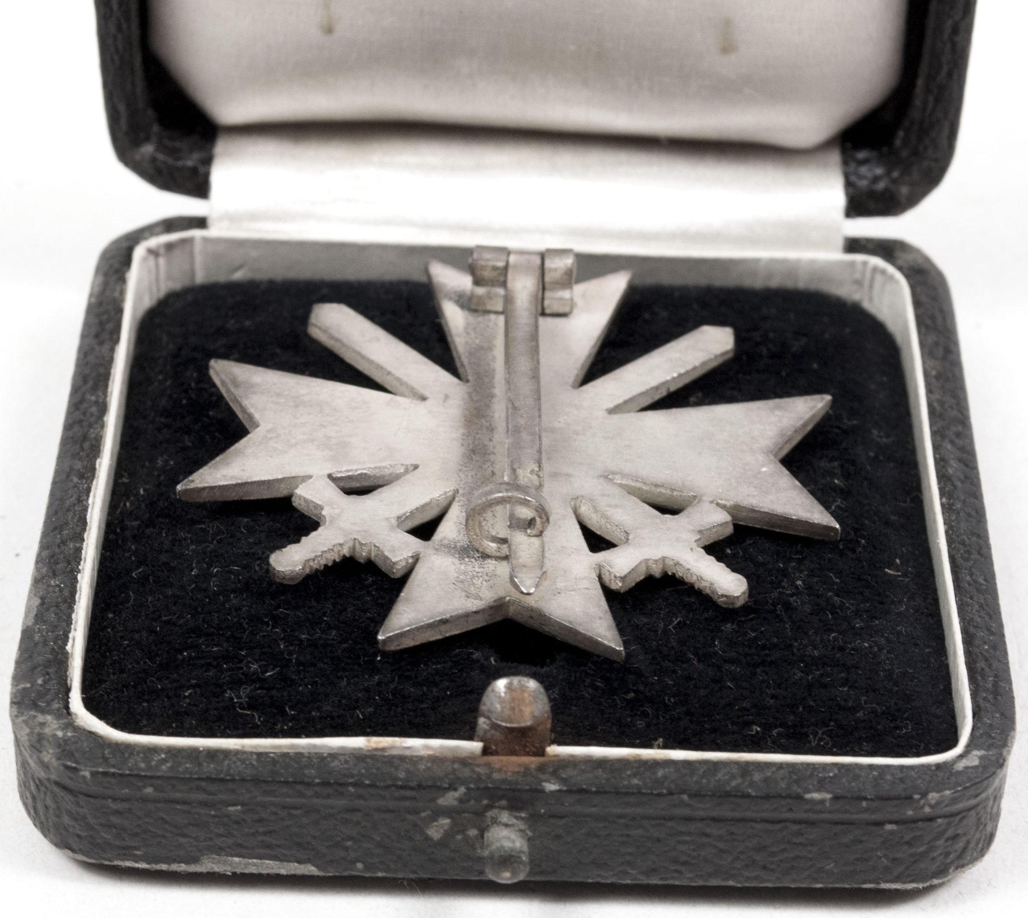 Kriegsverdienstkreuz 1e Klasse (KVK1) / War Merit Cross first Class + case — image 15