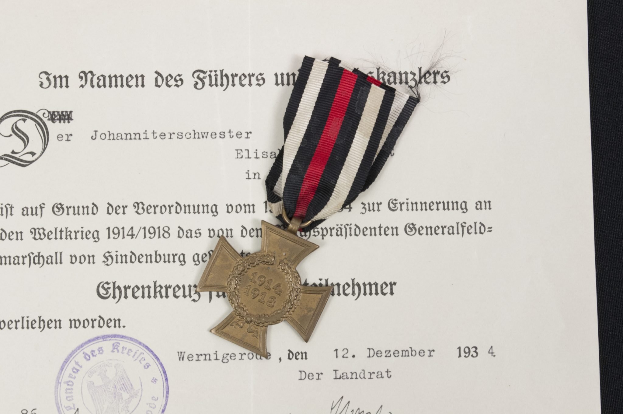 Ehrenkreuz für Kriegsteilnehmer + citation (Johanniterschwester) — image 4