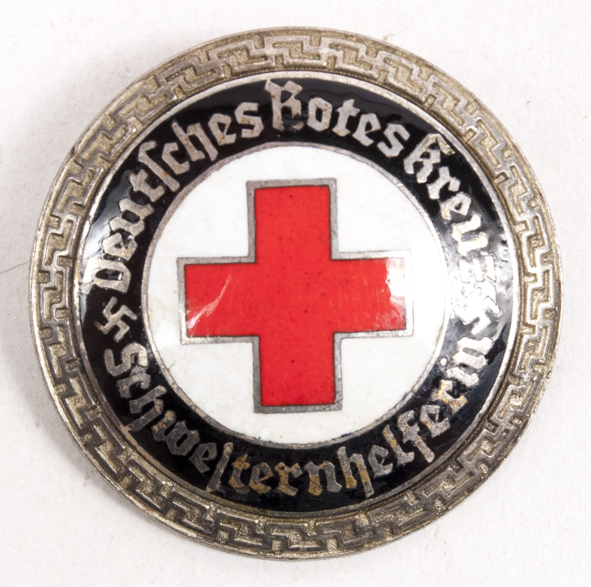 Deutsches Rotes Kreuz (DRK) Schwesternhelferin brooch — image 3