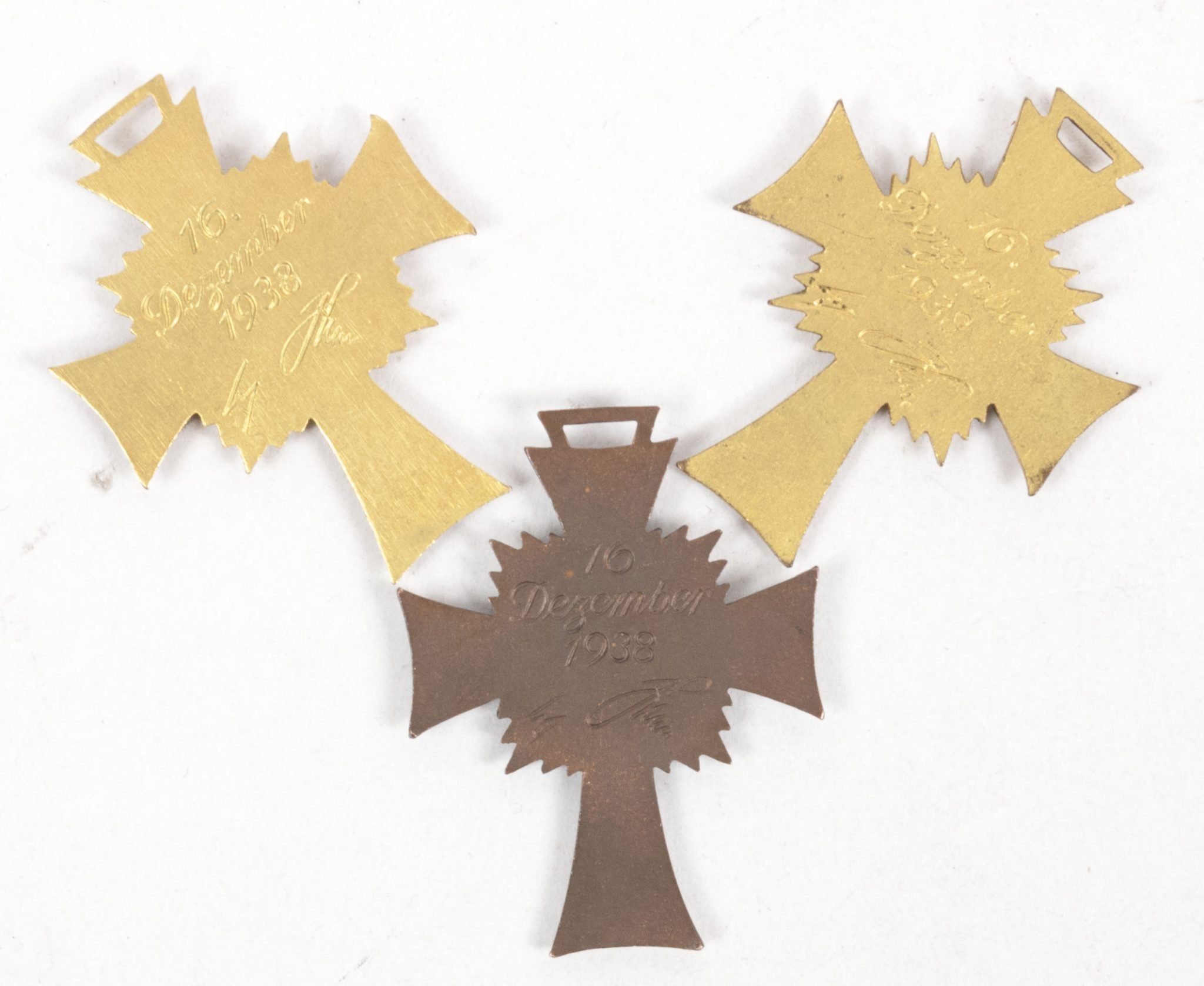 Motherscross / Mutterkreuz (three pieces) — image 2