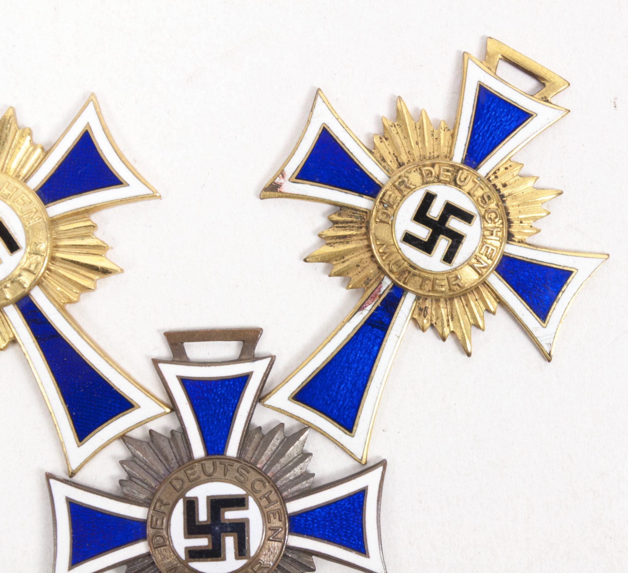 Motherscross / Mutterkreuz (three pieces) — image 4