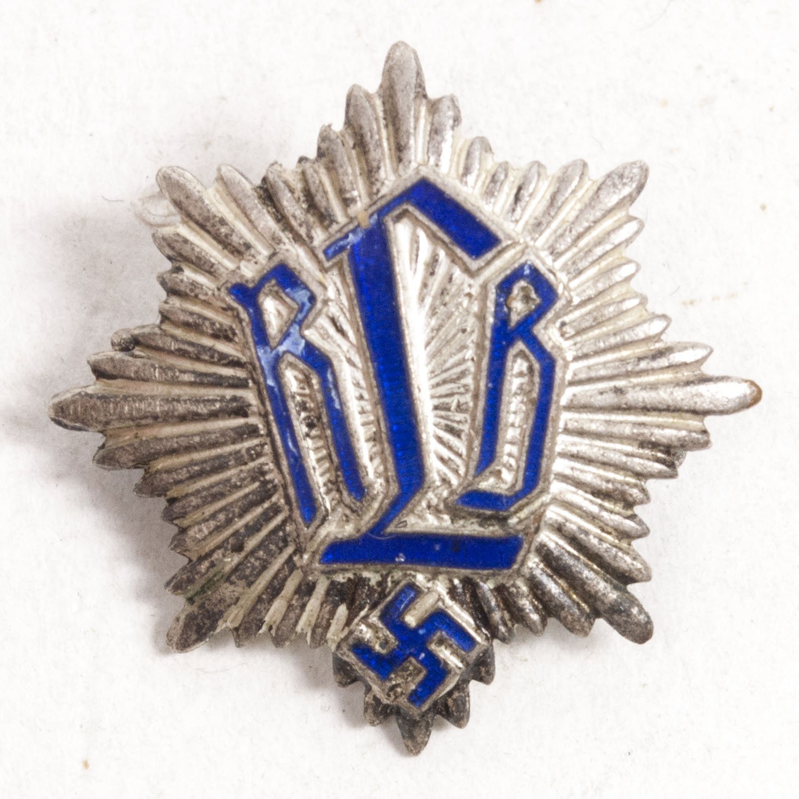 Reichsluftschutzbund (RLB) memberbadge 1st pattern brooch form — image 3