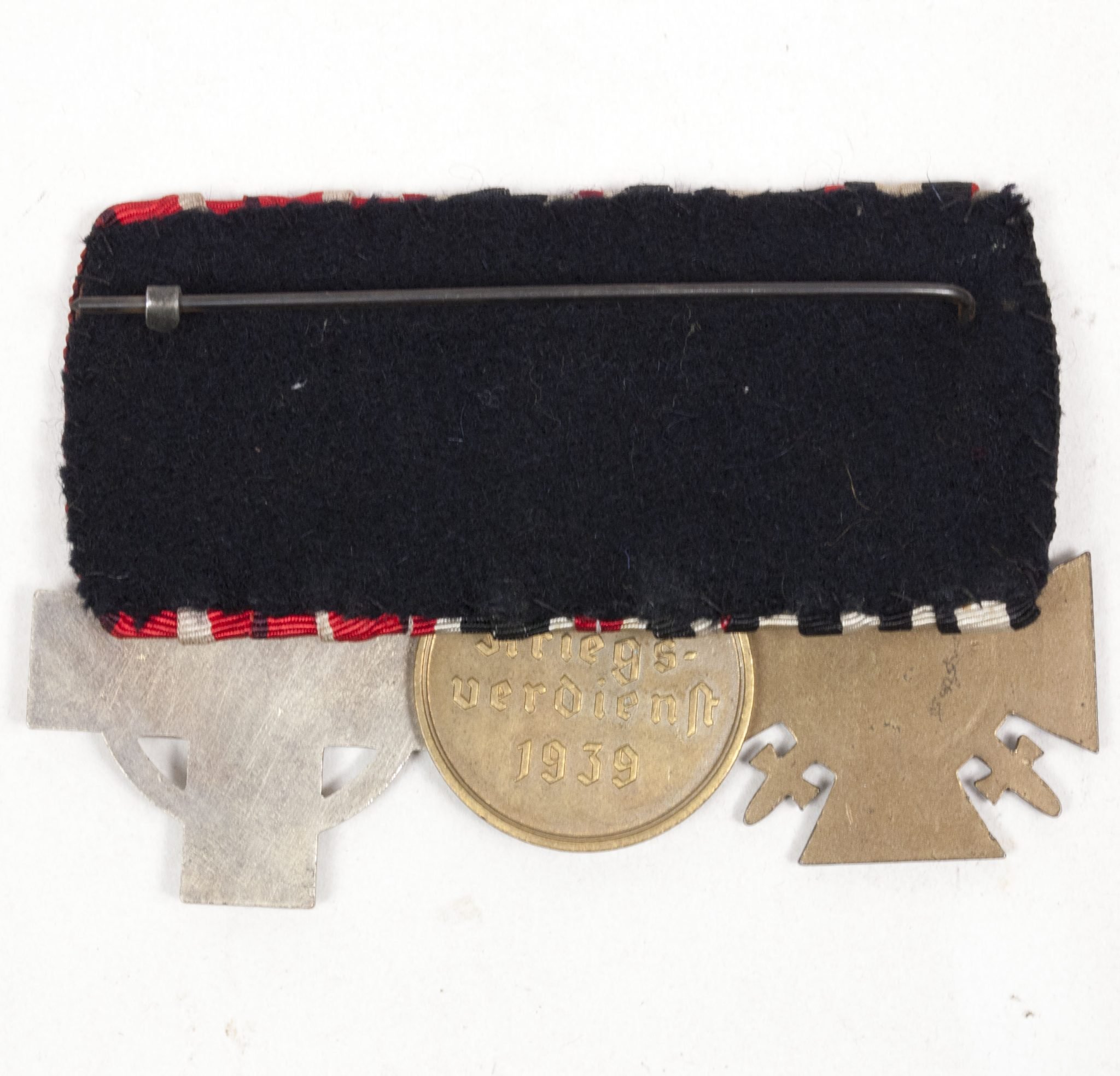 German medalbar with Frontkämpfer Ehrenkreuz + Kriegsverdienstmedaille + Feuerwehr Ehrenzeichen 2. Stufe – rare — image 2