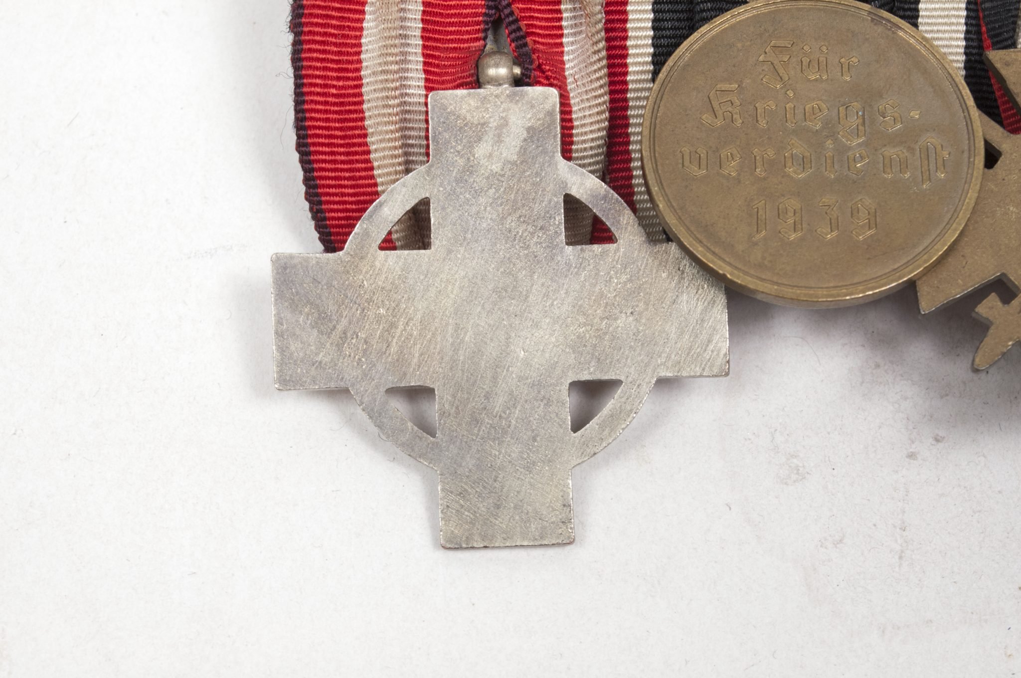 German medalbar with Frontkämpfer Ehrenkreuz + Kriegsverdienstmedaille + Feuerwehr Ehrenzeichen 2. Stufe – rare — image 5