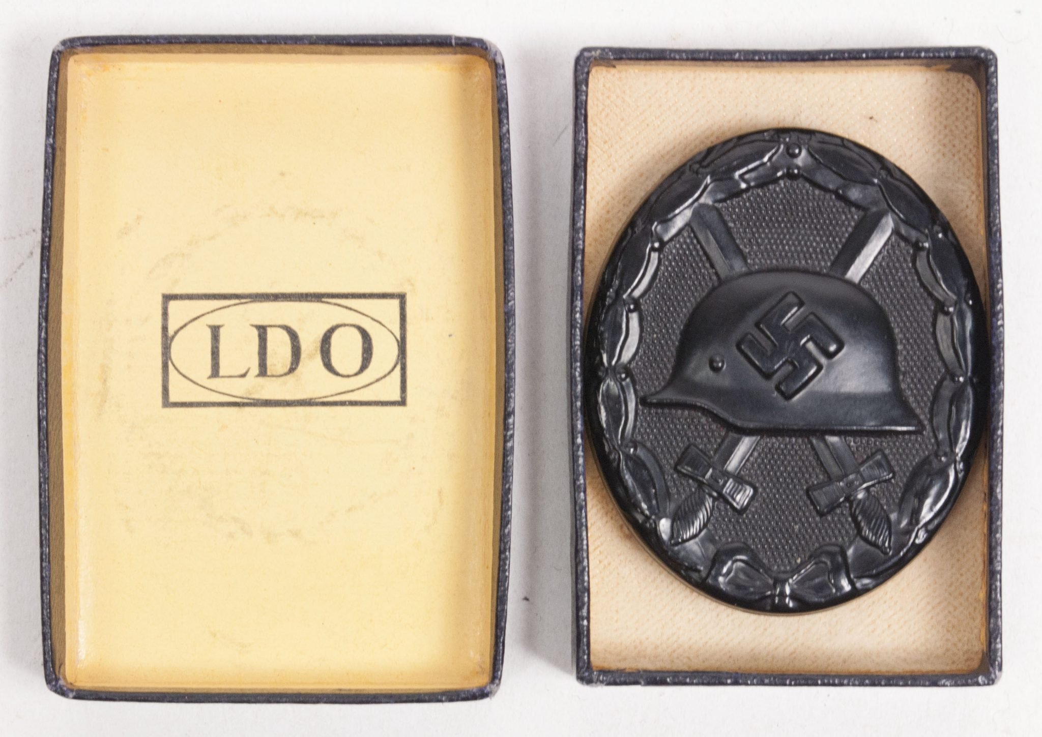 Cased Woundbadge black / Verwundetenabzeichen Schwarz MM '107' (Carl Wild Hamburg) — image 6