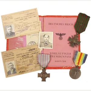 French WWI Veteran grouping with German WWII Vorläufiger Fremdenpass + …