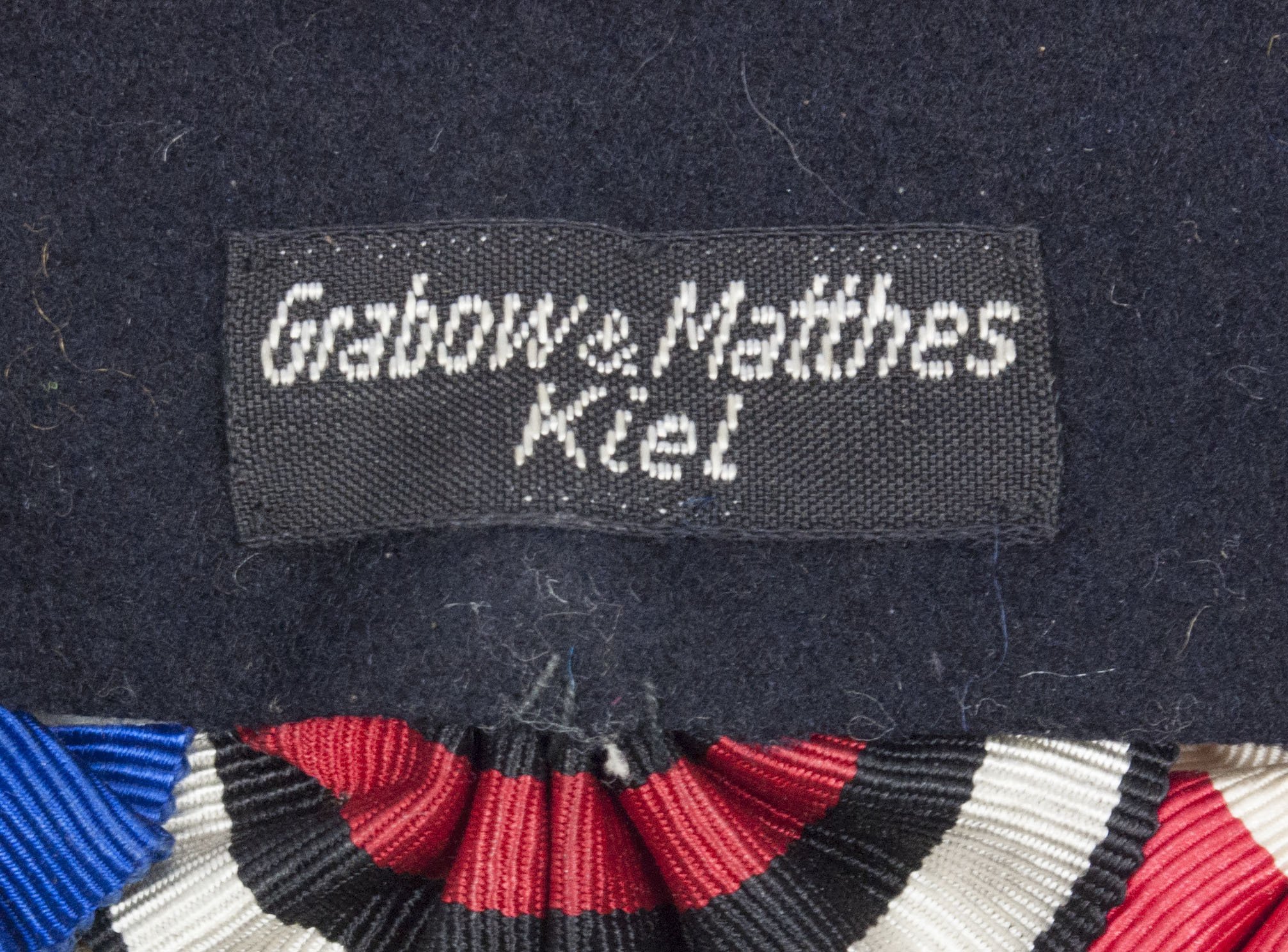 WWII German medalbar with Hanseatenkreuz Hamburg + Frontkämpfer Kreuz + Wehrmacht Dienstauszeichnung (With makerstag Grabow & Matthes Kiel) — image 9