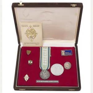 (Italy) WWII cased familie grouping 'Unione Fascista Famiglie Numerosa' (Italian …
