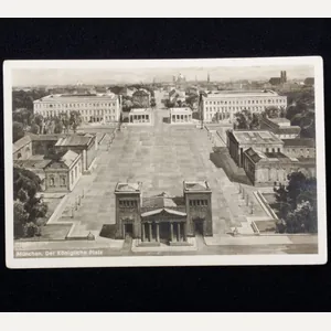 (Postcard) München, Ehrentempel – Der Königliche Platz