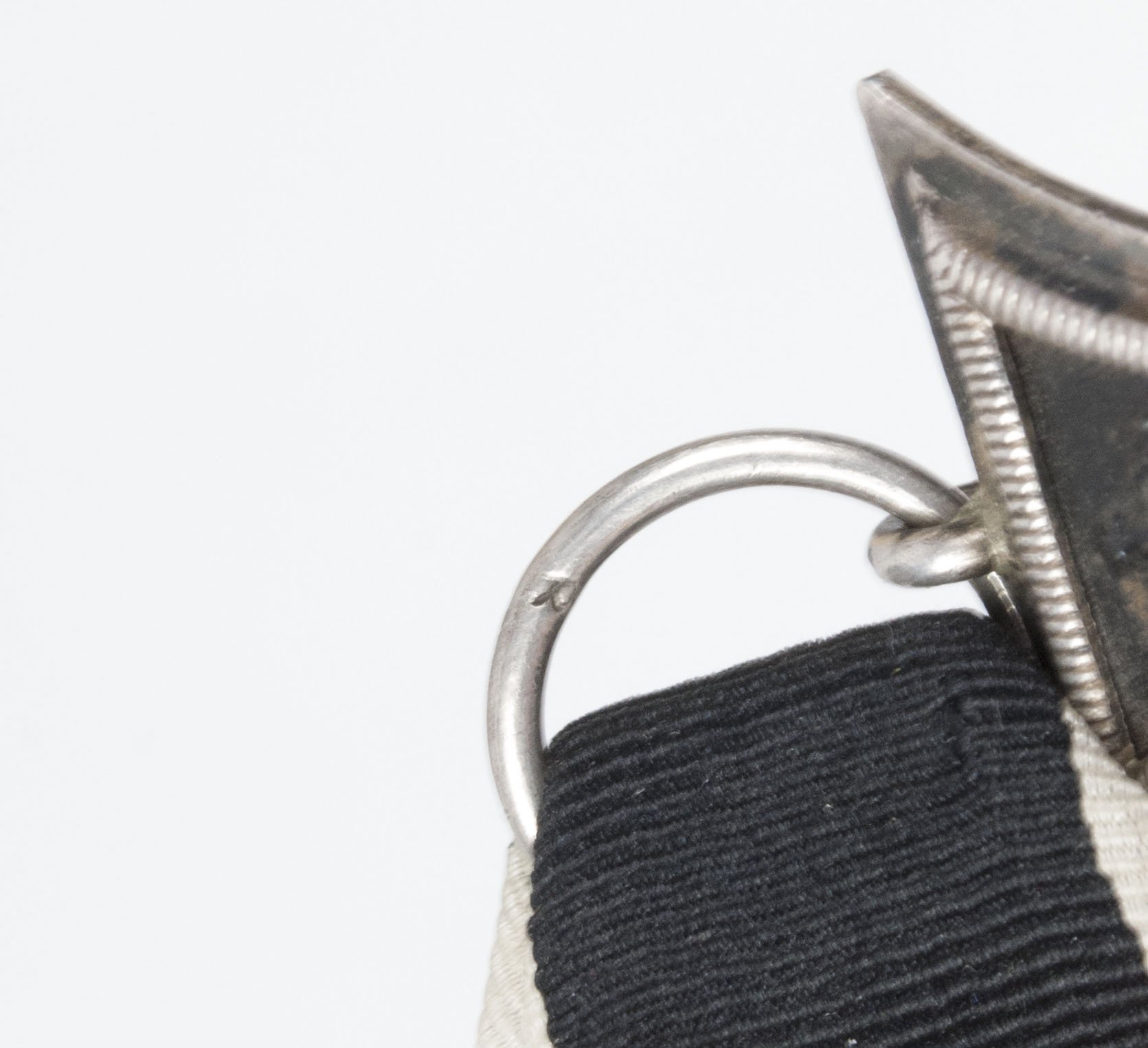 WWI Iron Cross second Class (EK2) / Eisernes Kreuz zweite Klasse ('R') — image 6