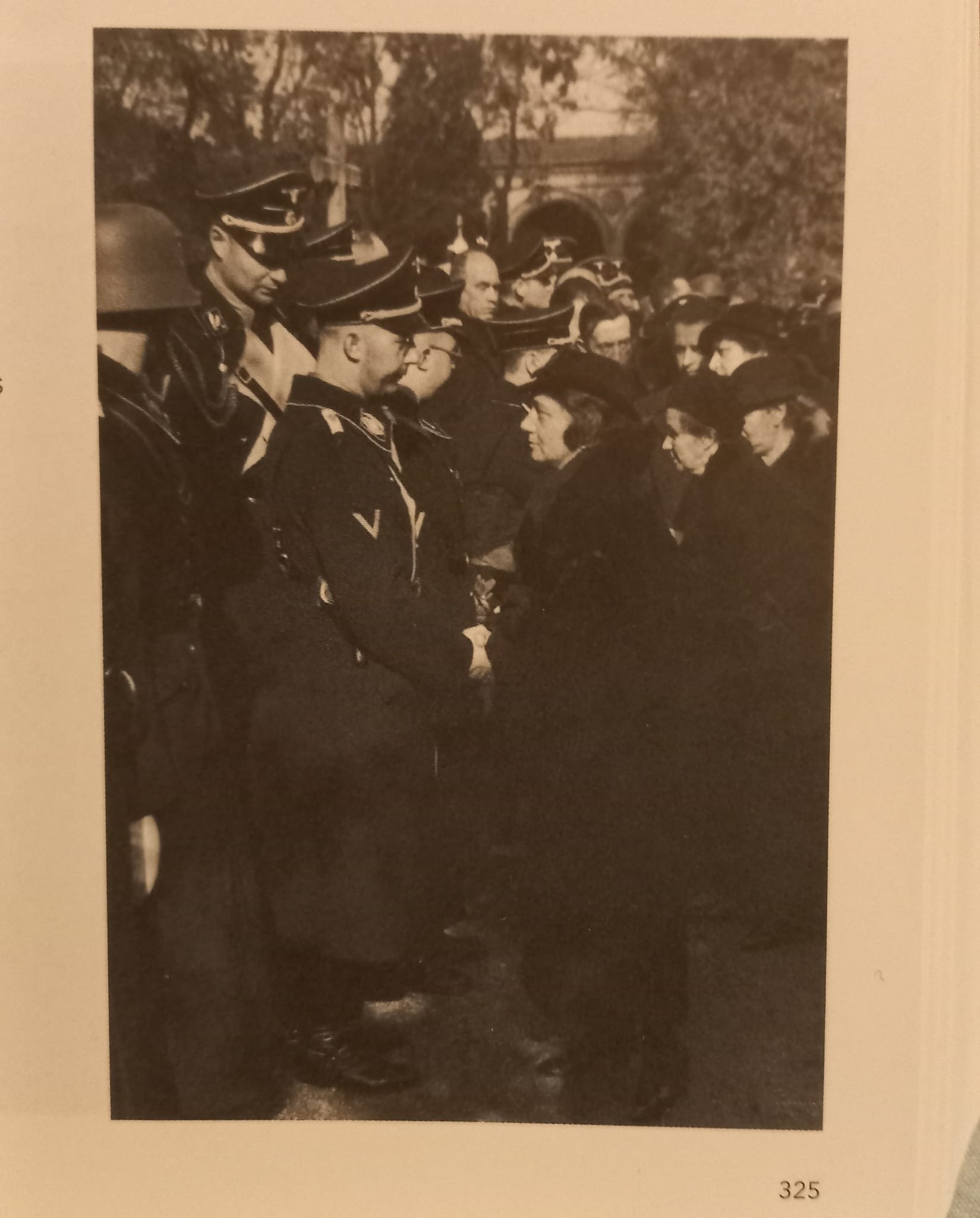 Reichsführer SS Heinrich Himmler original autograph on thank card for sympathy because of his fathers funeral (1936) – RARE — image 15