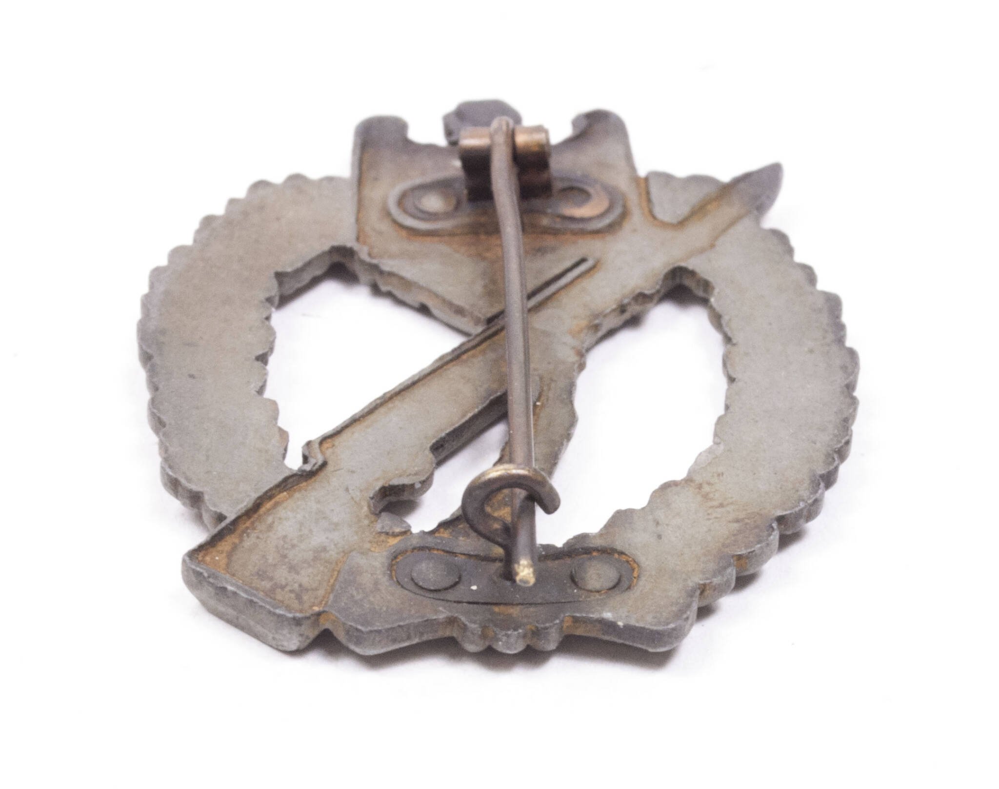 Infanterie Sturmabzeichen (ISA) Infantry Assault Badge (IAB) ('4 rivet variation') — image 4