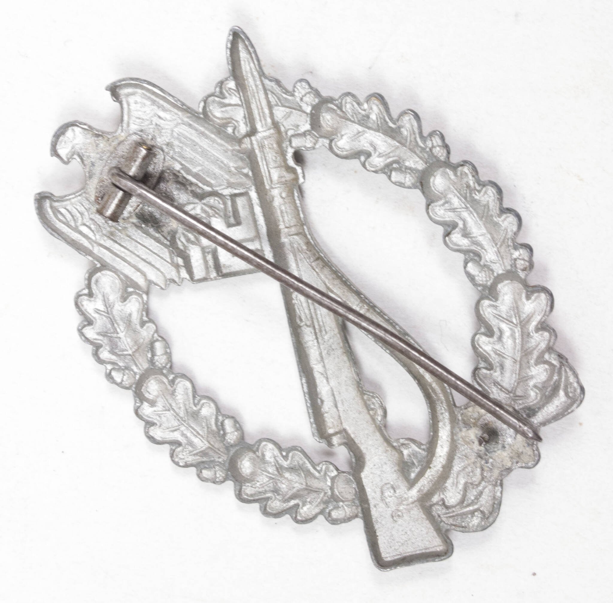 Infanterie Sturmabzeichen (ISA) / Infantry Assault Badge (IAB) (Maker Friedrich Linden FLL) — image 3