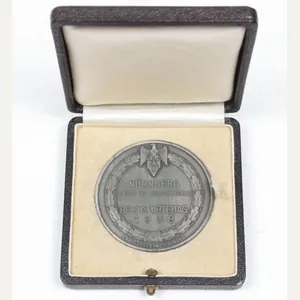 Hitlerjugend (HJ) Reichsparteitag 1938 plaque Landesverband Franken/Reichsjugendherberge Luginsland + etui