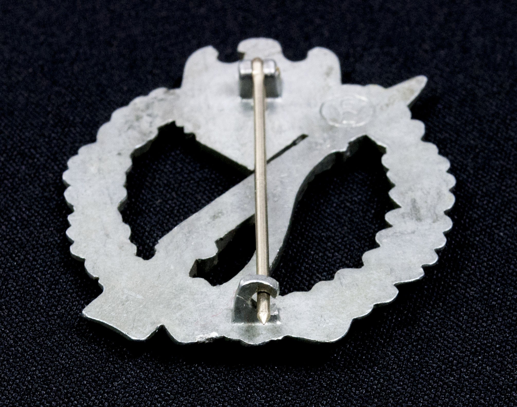 Infanterie Sturmabzeichen (ISA) bronze / Infantry Assault Badge (IAB) (Maker Gebrüder Wegerhof) — image 3