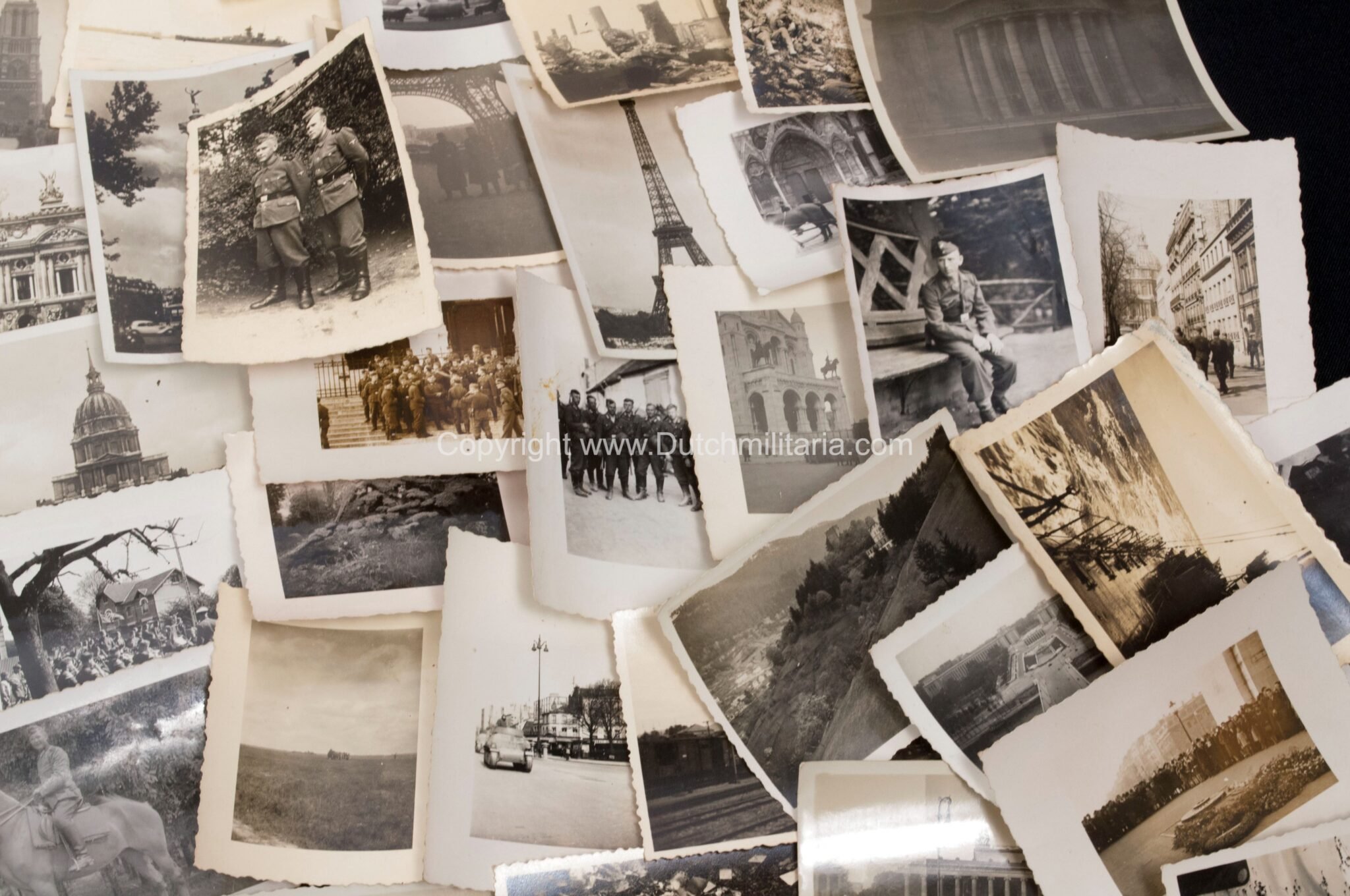 (Grouping) 4./SS-Pol. I.R.3 large portrait, Bescheinigung + 180 photo's + Polizei Mützenabzeichen (1941) — image 21