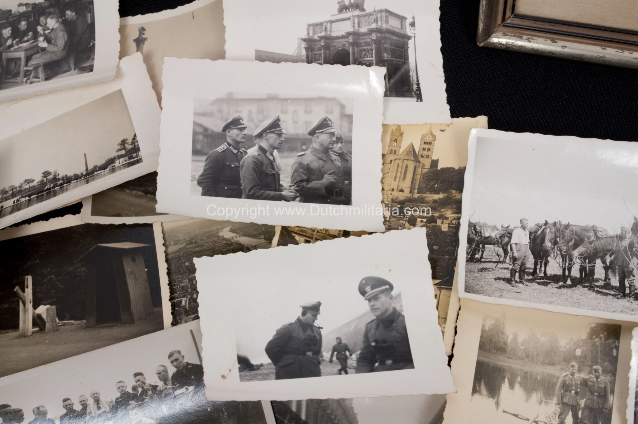 (Grouping) 4./SS-Pol. I.R.3 large portrait, Bescheinigung + 180 photo's + Polizei Mützenabzeichen (1941) — image 23