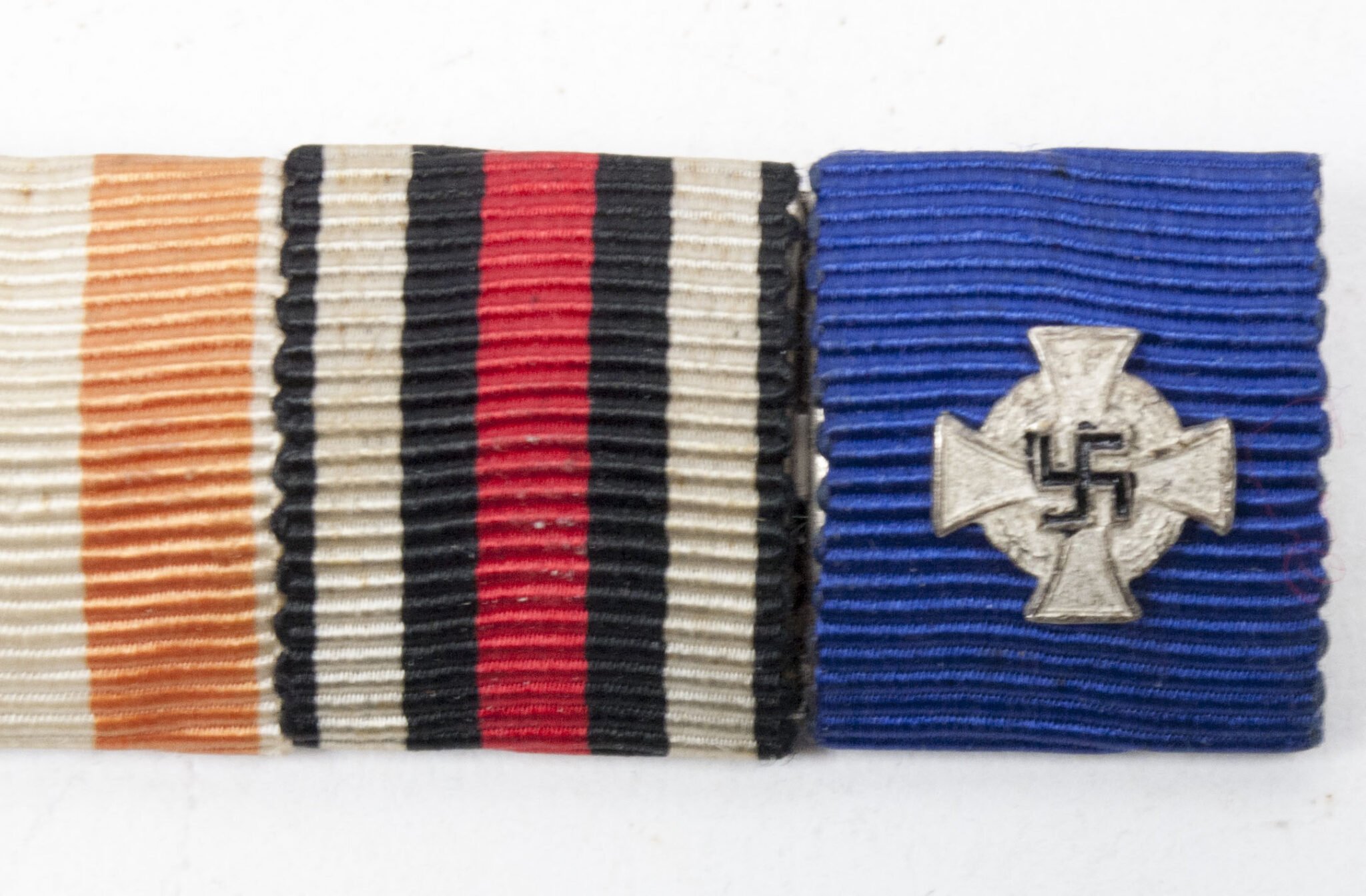 Ribbonbar with Hanseatenkreuz Hamburg, Frontkampfer Ehrenkreuz, Treue Dienst 25 jahre — image 4