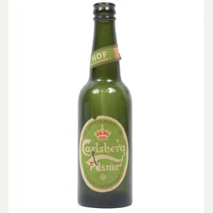 (Denmark) Carlsberg 'HOF' Pilsner green bottle World War II with …