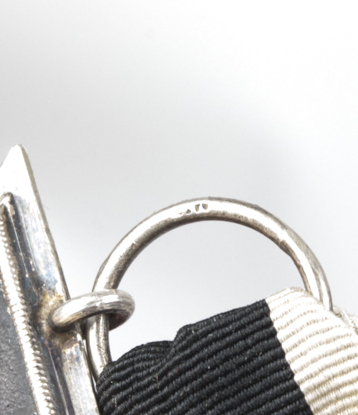 WWI Iron Cross second Class (EK2) / Eisernes Kreuz zweite Klasse ('SW ???') — image 4