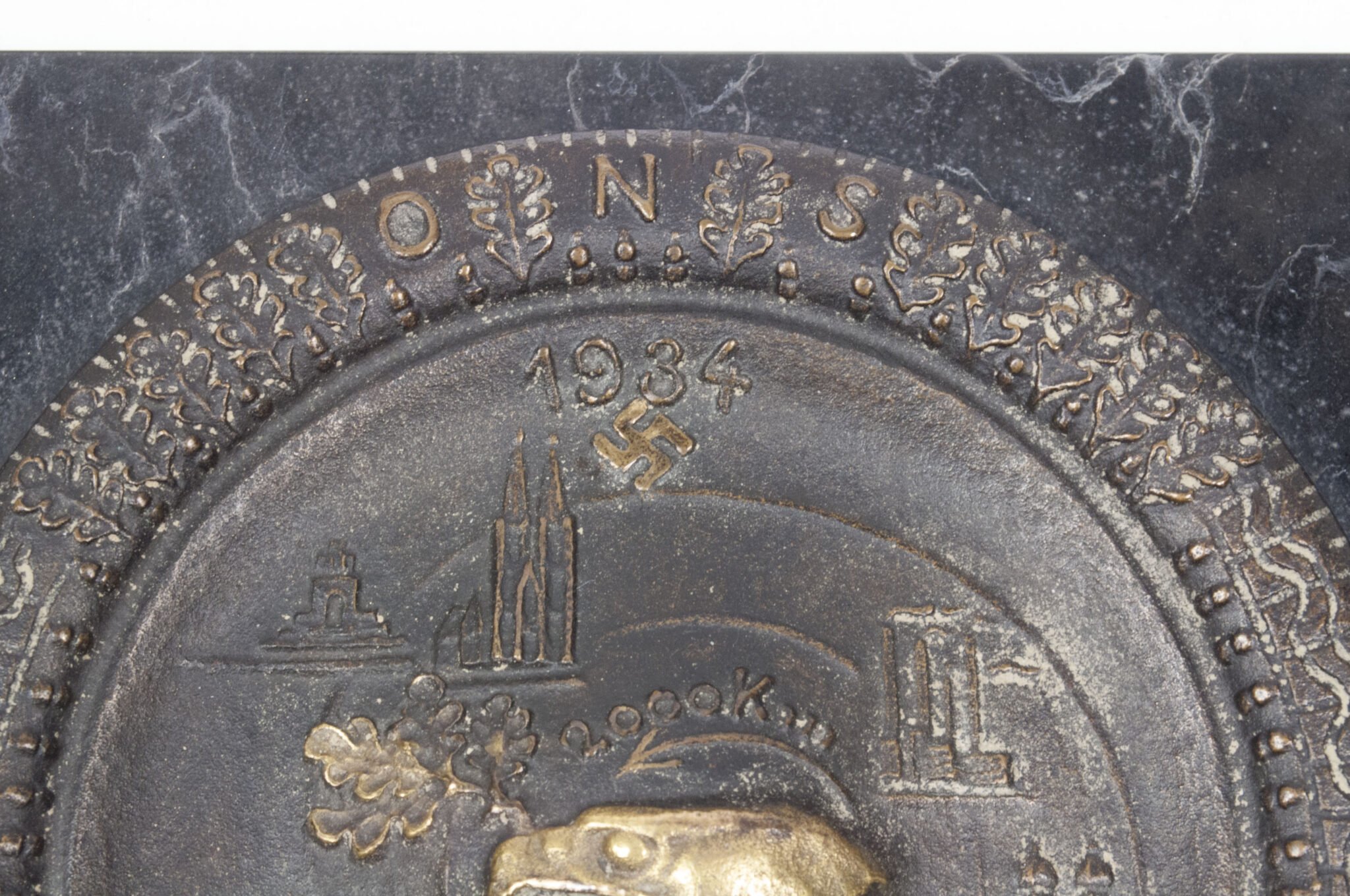 NSKK/DDAC – Obersten Nationalen Sportbehörde (ONS) 2000 km durch Deutschland 1934 plaque + case — image 12