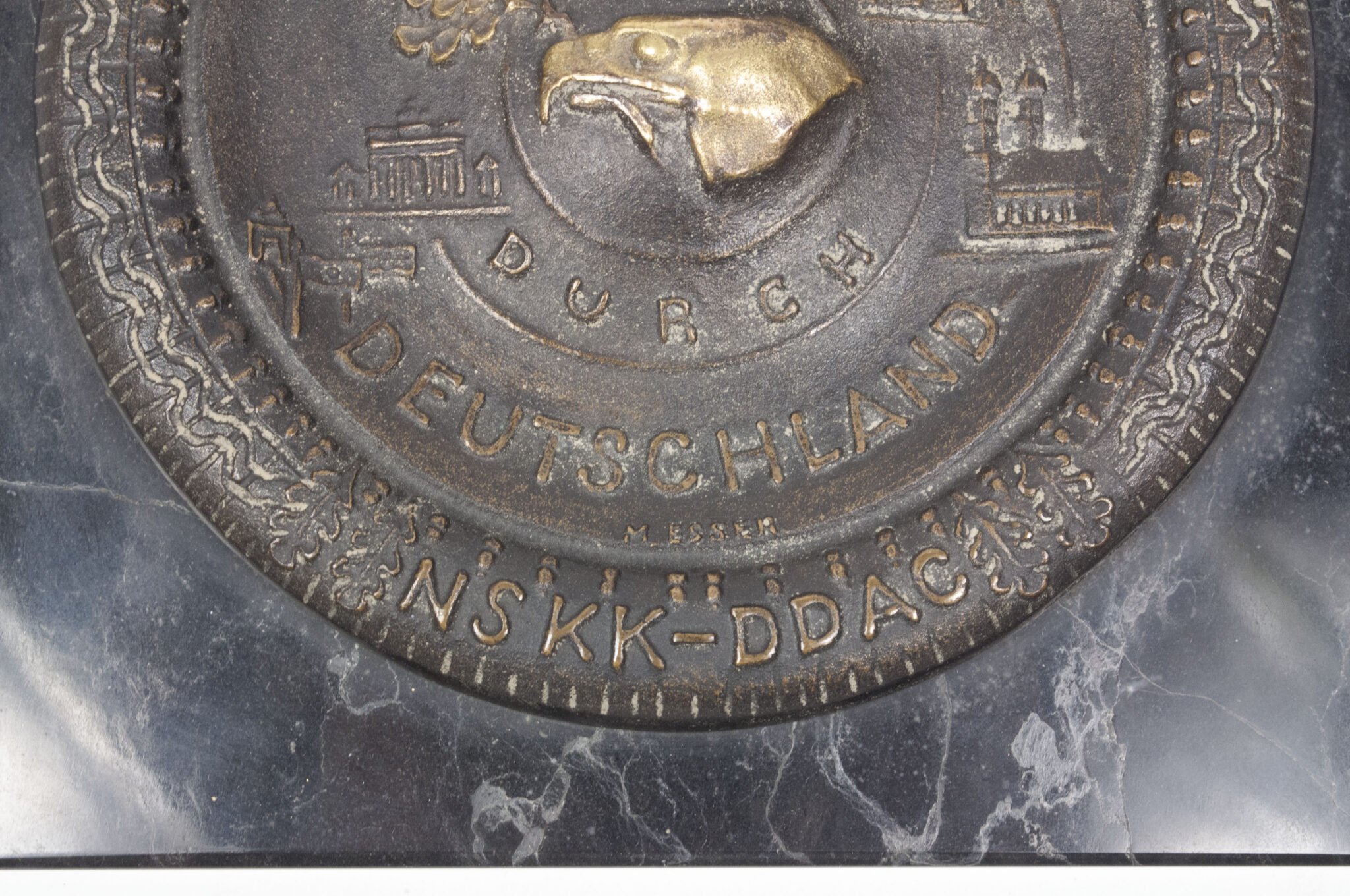 NSKK/DDAC – Obersten Nationalen Sportbehörde (ONS) 2000 km durch Deutschland 1934 plaque + case — image 14