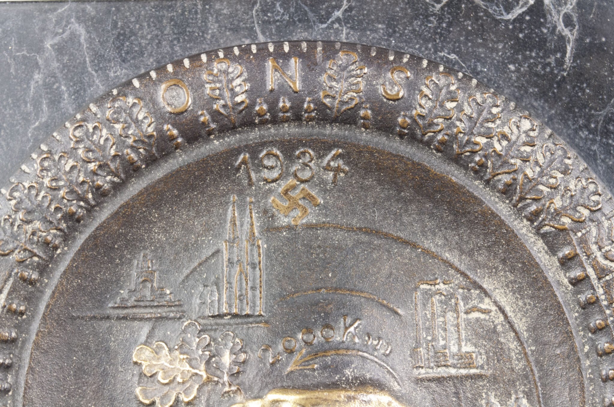 NSKK/DDAC – Obersten Nationalen Sportbehörde (ONS) 2000 km durch Deutschland 1934 plaque + case — image 17