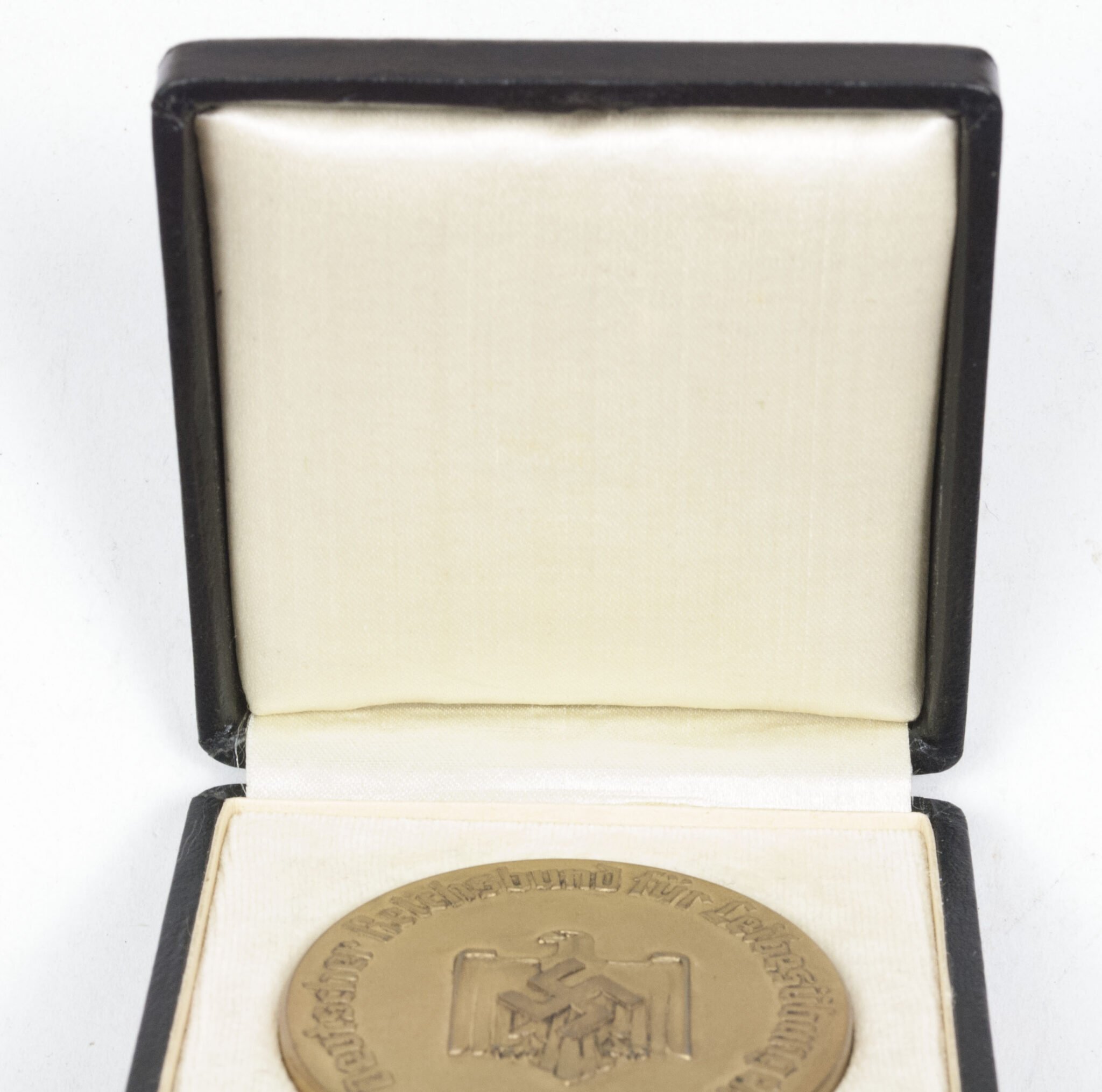 Deutscher Reichsbund für Leibesubüngen plaque – Gau XV Leichtathletik Meisterschaften Stuttgart 1937 — image 8