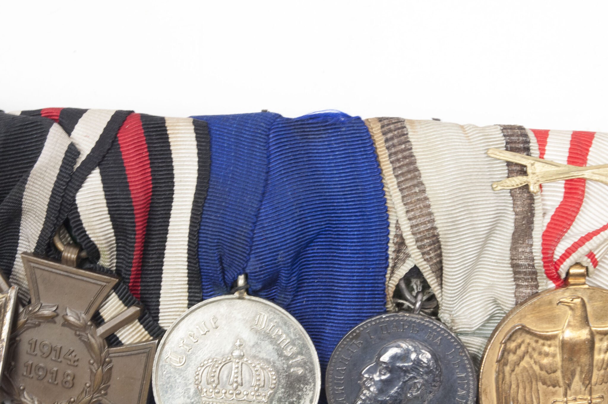 WWI Imperial German medalbar with EK2, FEK, Treue Dienste, Bulgarian bravery medal, Austrian + Romanian commemorative medals — image 12