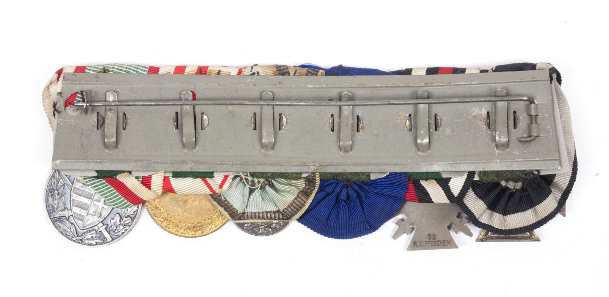 WWI Imperial German medalbar with EK2, FEK, Treue Dienste, Bulgarian bravery medal, Austrian + Romanian commemorative medals — image 2