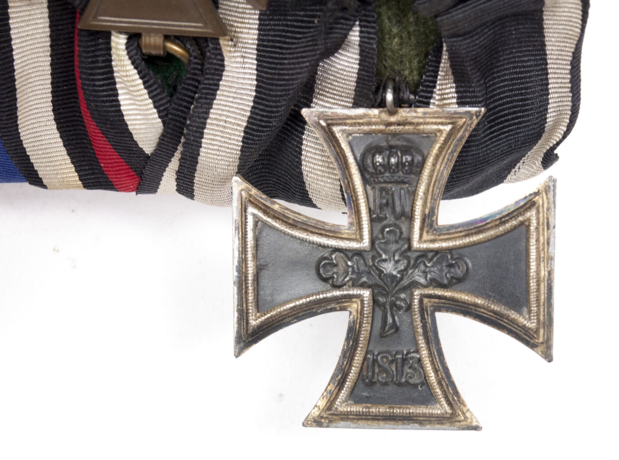 WWI Imperial German medalbar with EK2, FEK, Treue Dienste, Bulgarian bravery medal, Austrian + Romanian commemorative medals — image 22