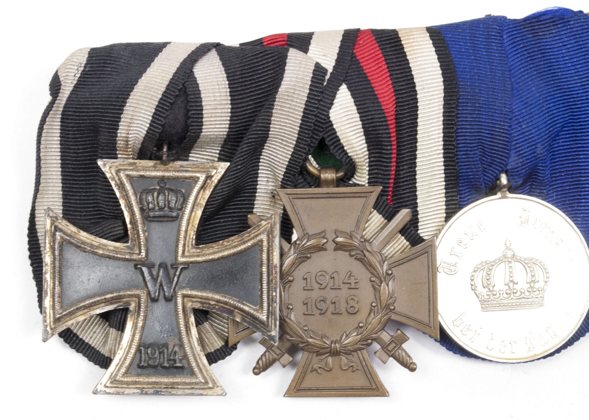WWI Imperial German medalbar with EK2, FEK, Treue Dienste, Bulgarian bravery medal, Austrian + Romanian commemorative medals — image 3