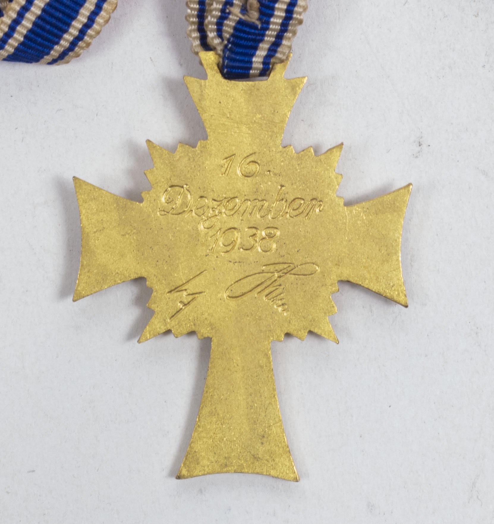 Mutterkeuz Gold + case Motherscross gold + etui (Maker Werner Redo) — image 9