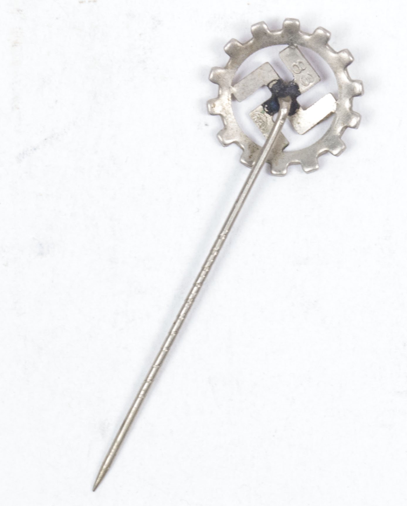 Deutsche Arbeitsfront (DAF) member badge (Stickpin) RZM 83 — image 6