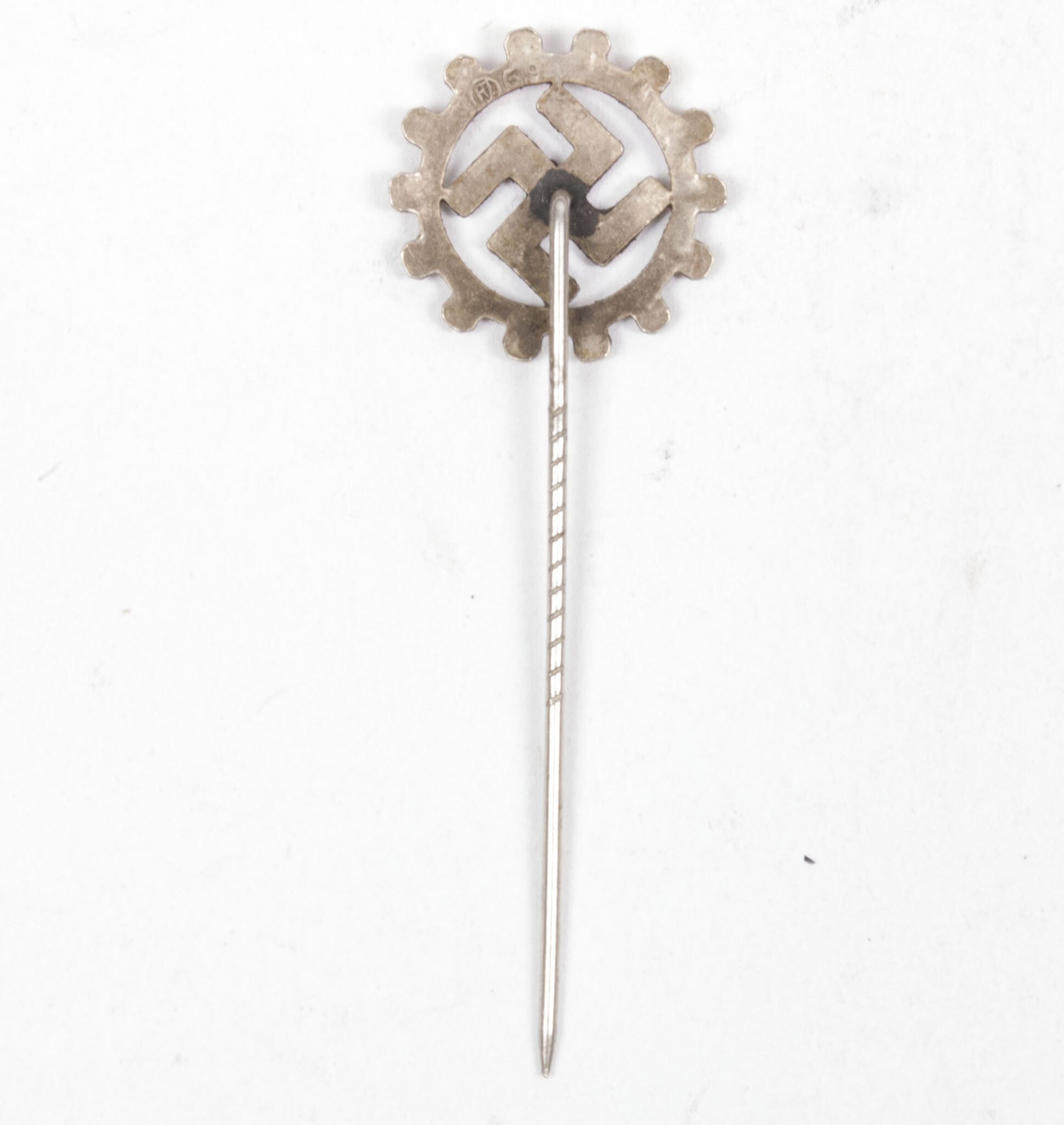 Deutsche Arbeitsfront (DAF) member badge (Stickpin) RZM 69 — image 3