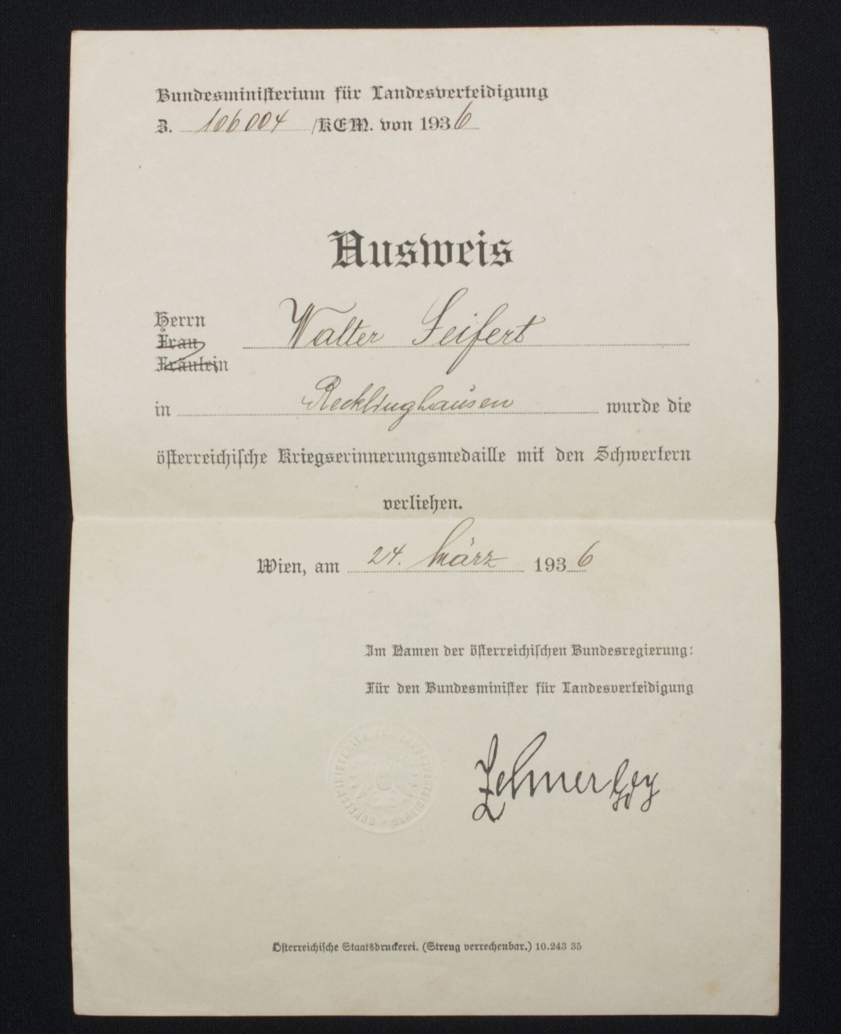 SA group with SA Leistungsbuch + Kameradschaftsbund Deutscher Polizeibeamten Mitgliedsbuch + Citations EK2, FEK, and more — image 3