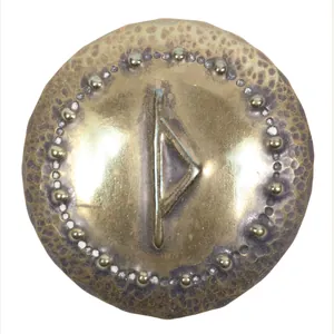 (Brooch) Thurisaz-rune design (rare)