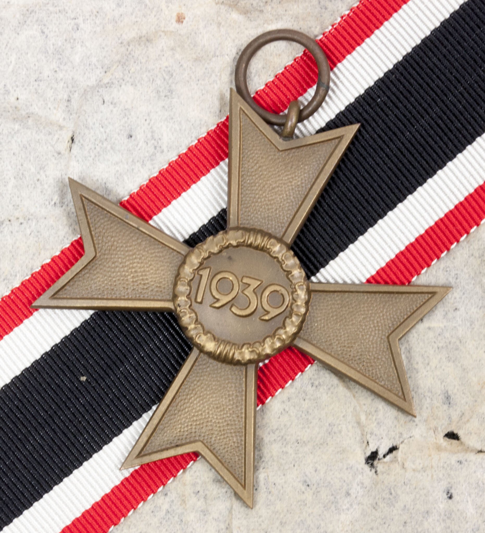 Kriegsverdienstkreuz (KVK) ohne Schwerter / War Merit Cross without swords (MM '1' Deschler) — image 4