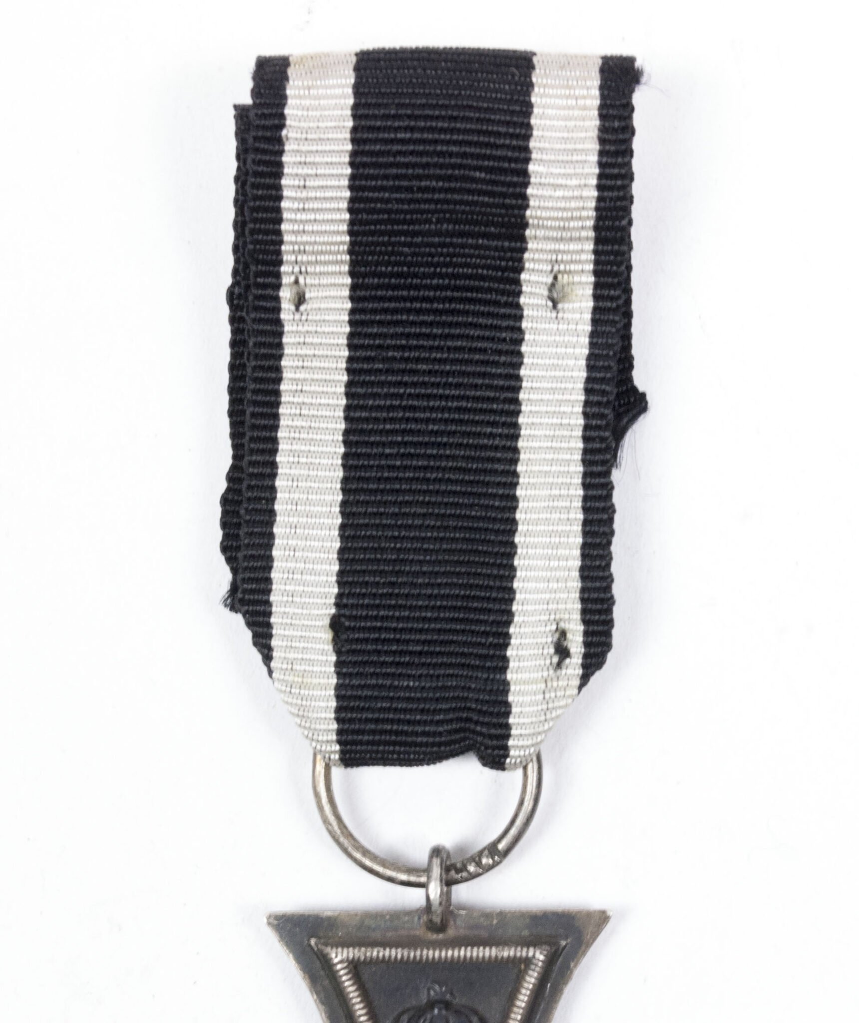 WWI Eisernes Kreuz Zweite Klasse (EK2) / Iron Cross second Class (Maker 'KAG') — image 3