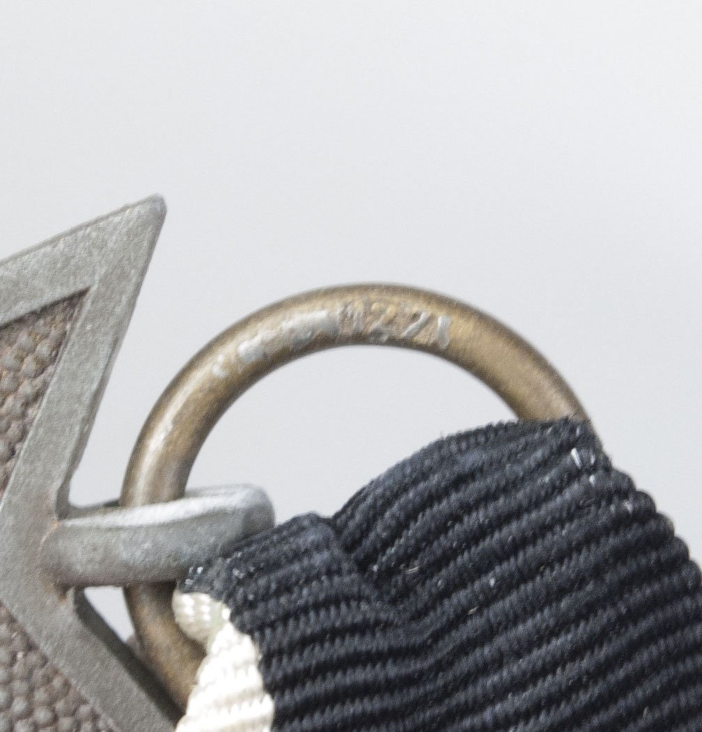 Kriegsverdienstkreuz 2. Klasse mit SChwertern / War Merit Cross 2nd Class with Swords (MM '127') — image 6